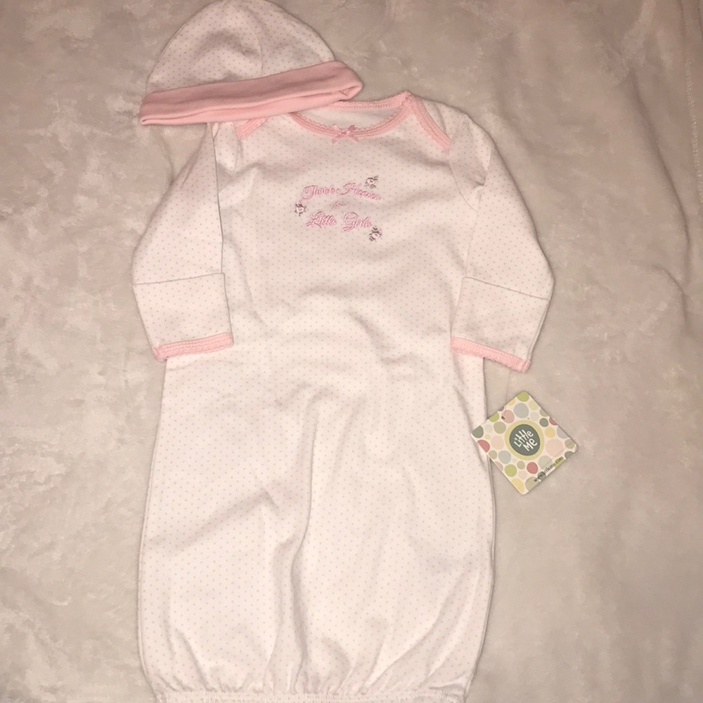 NWT Little Me Gown